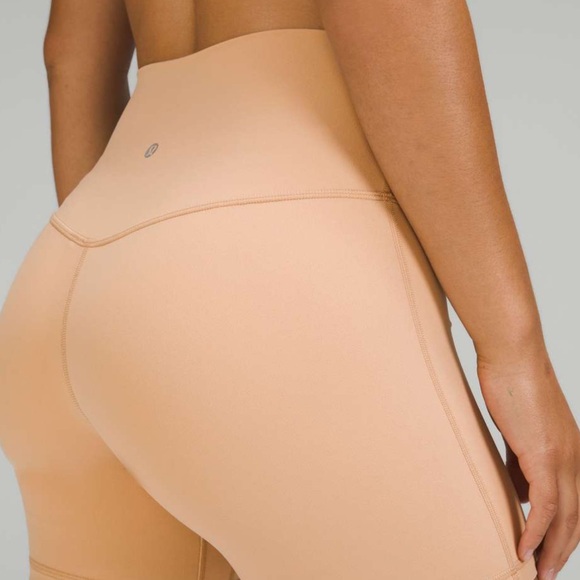 Lululemon Align High-Rise Short 6" Size 4 - Picture 5 of 6